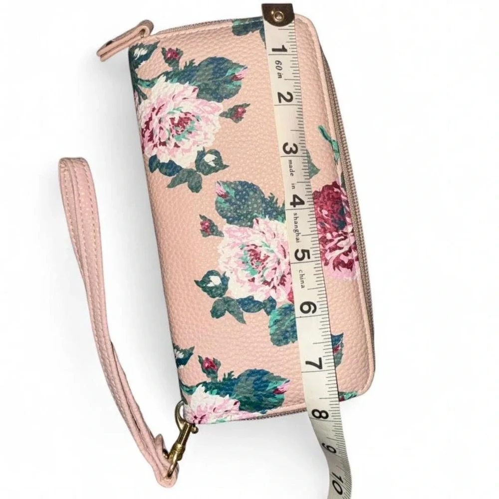 STONE MOUNTAIN PINK FLORAL LEATHER WALLET WRISTLET STRAP‎ NWOT